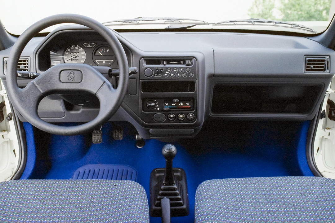 Peugeot 106 3D XN pre-restyling Cockpit