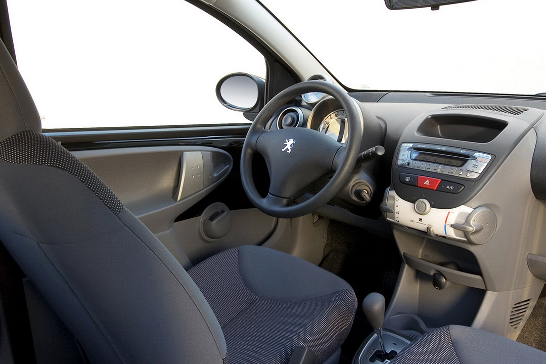 Peugeot 107 Interior 1