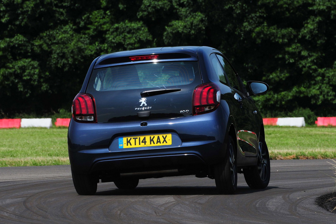 Peugeot 108 in Action