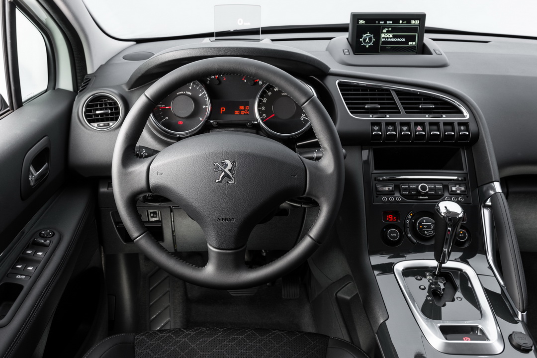 Peugeot 3008 I restyling Interior Allure