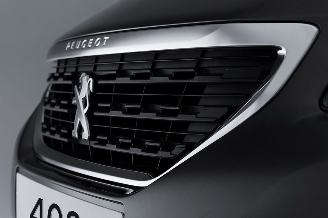 Peugeot 408 1 Restyl Face 01