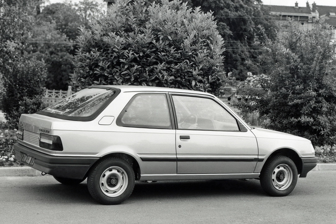 Peugeot 309 XLD 3D before restyling