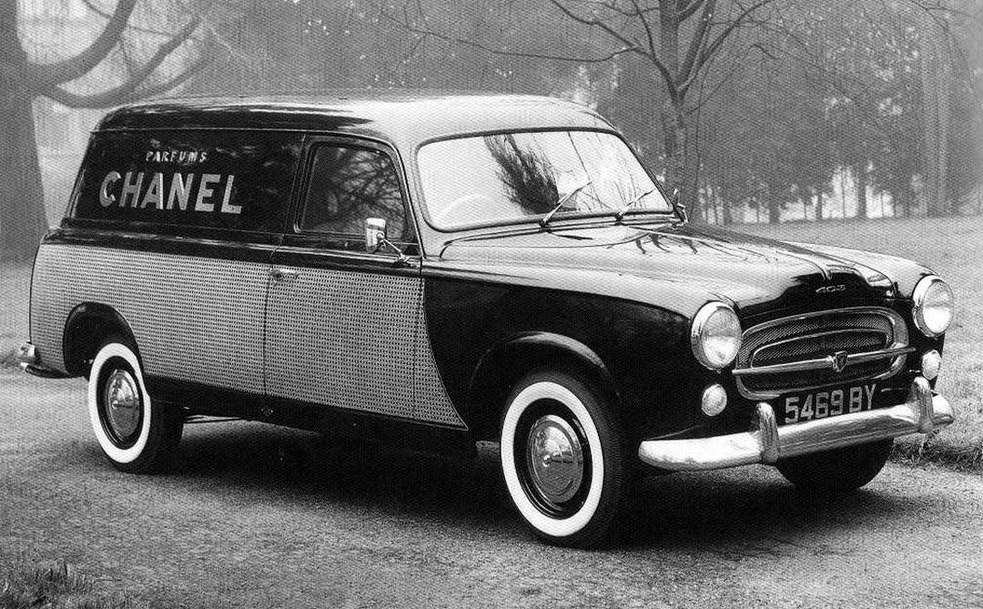 Peugeot 403 Fourgonnette by Chanel