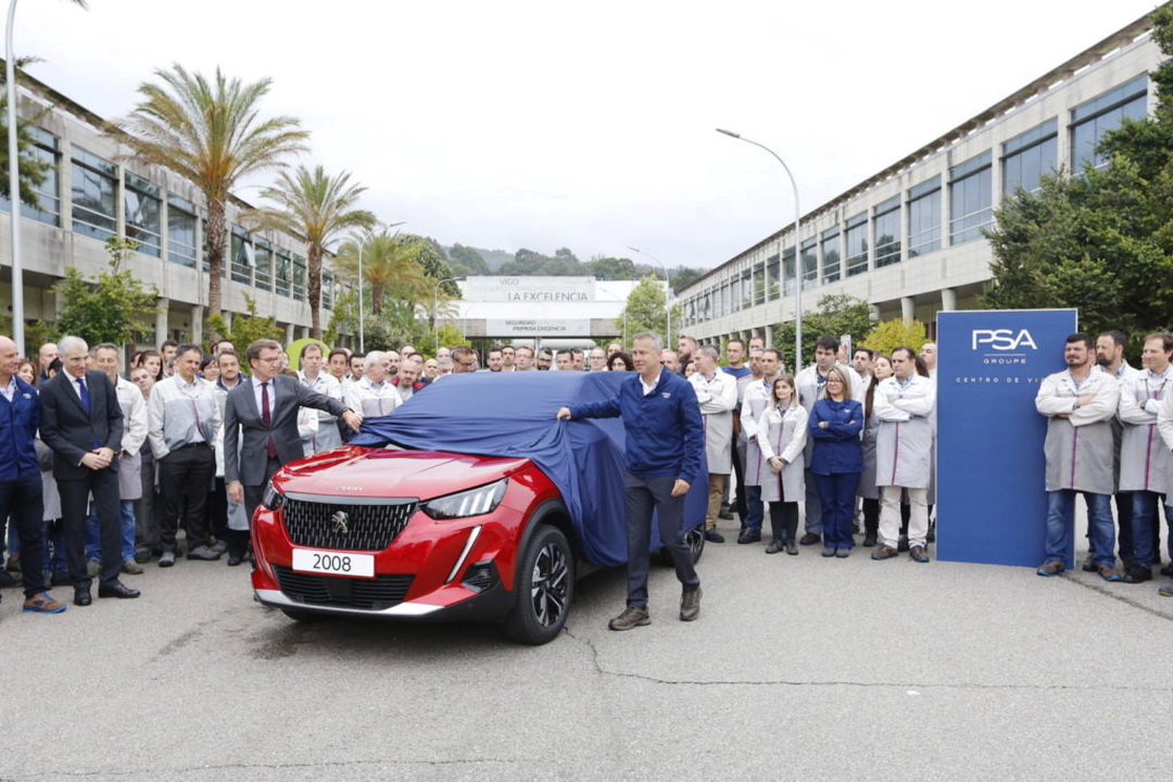 Celebrating the start of production of the second generation Peugeot 2008 in Vigo