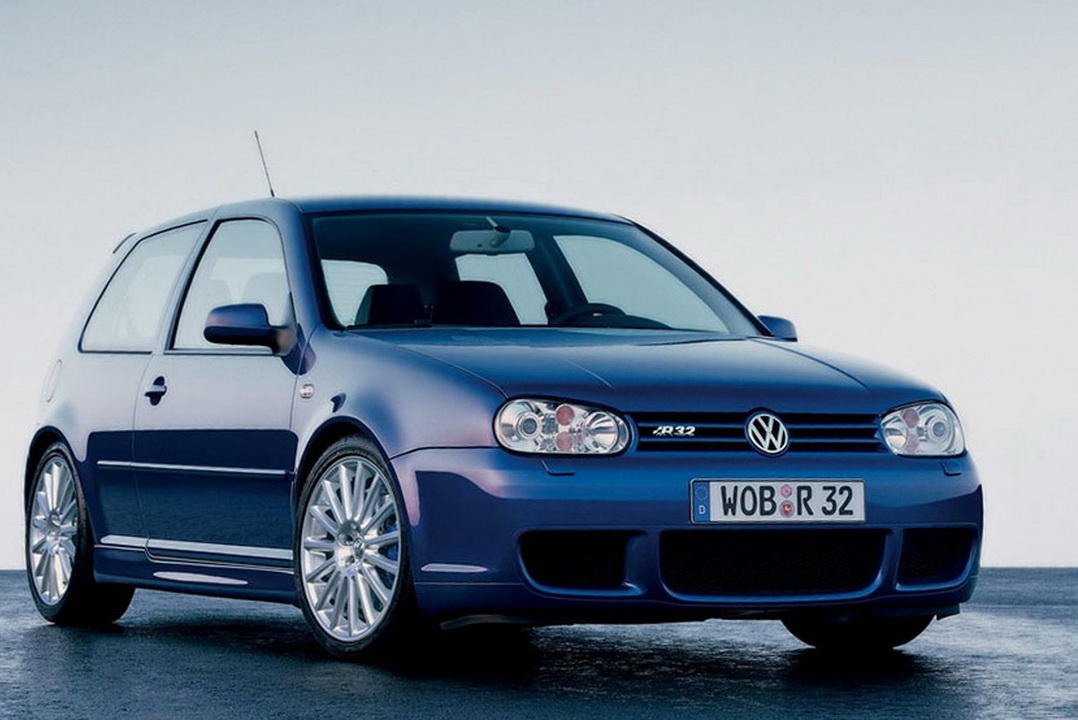 Volkswagen Golf IV R32 became the first car with DSG