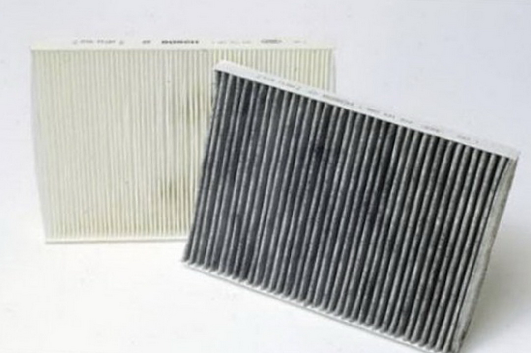 Regular and carbon filters for cabin ventilation