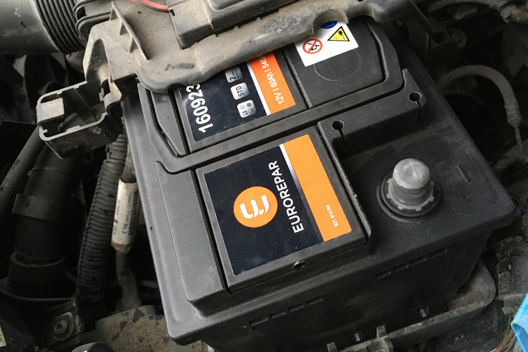Fresh Eurorepar battery in Peugeot 308