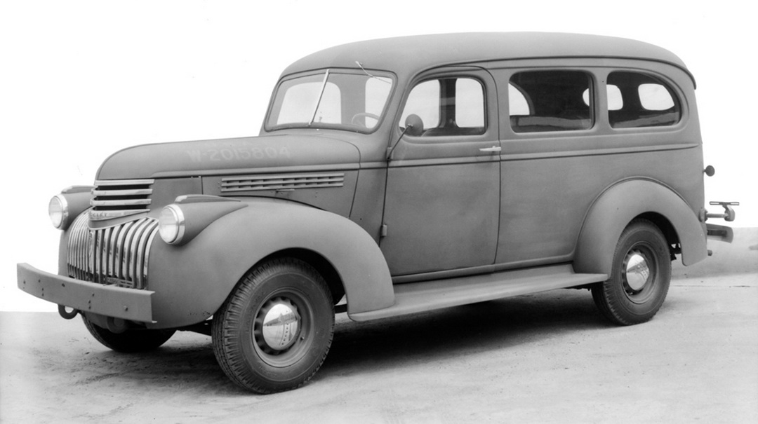 Chevrolet Carryal Suburban '1941 in military service