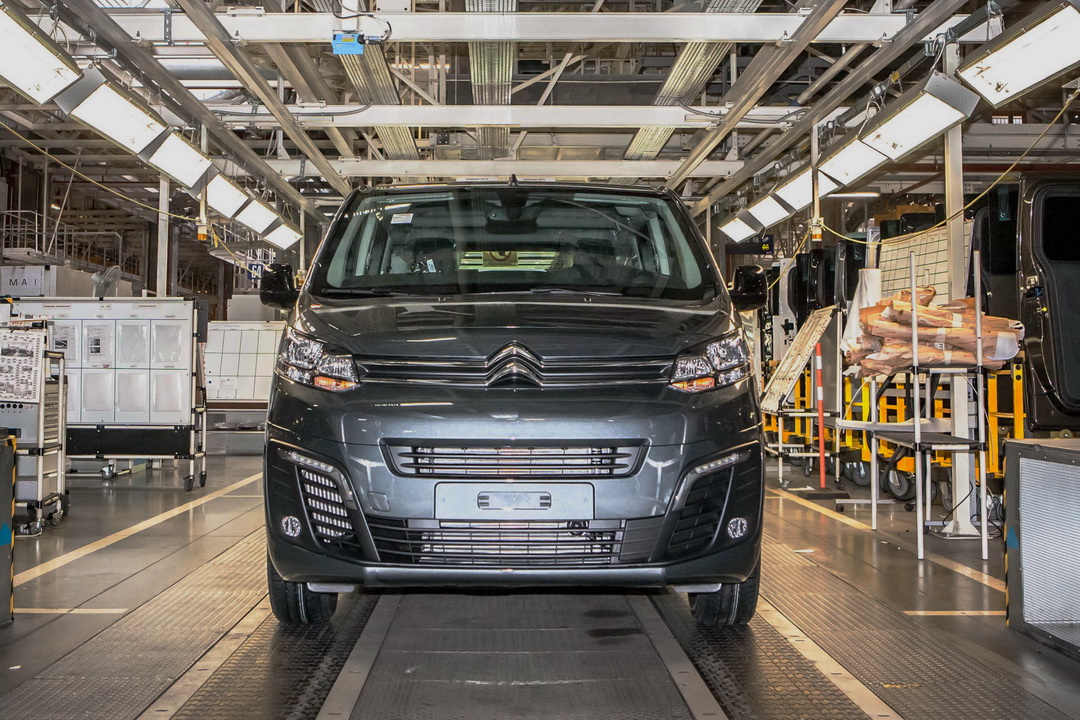 A brand new Citroёn Spacetourer rolls off the assembly line of the PCMA plant in Kaluga