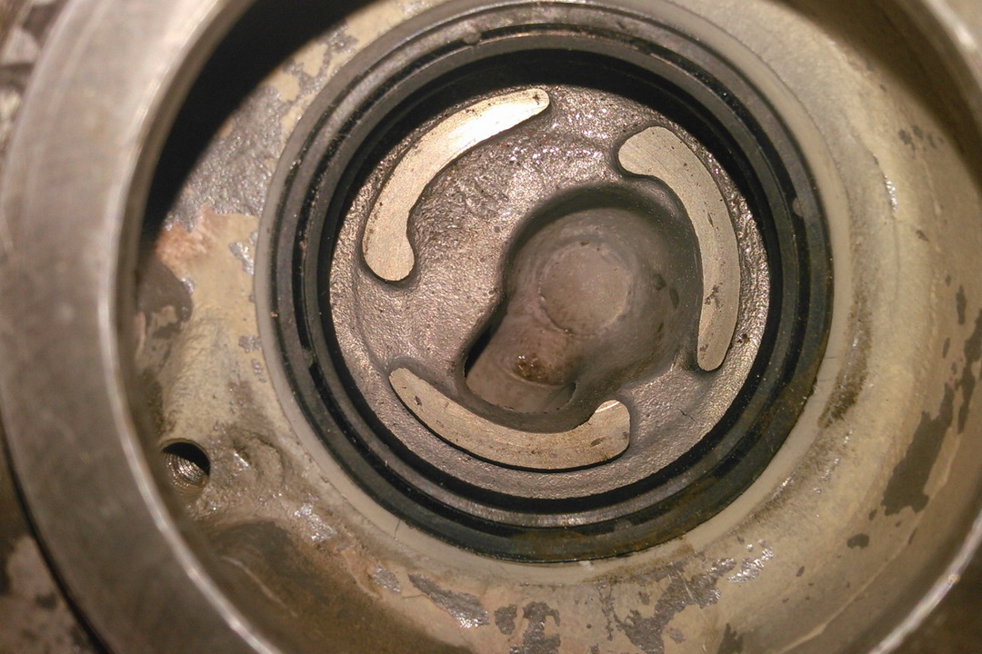 The thermostat socket has begun to become covered with a layer of scale and deposits